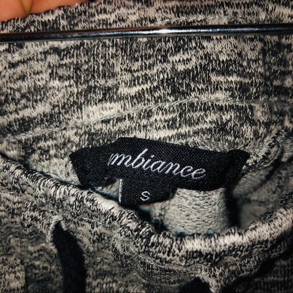 Embiance shorts, juniors small gray tweed - Picture 5 of 5